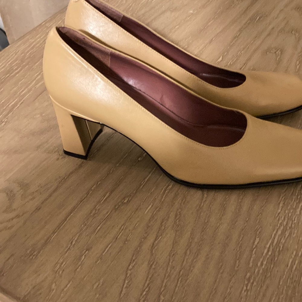 Calico shoes comfortable heels size 71/2